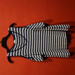 Shoulder cut out short sleeve tank